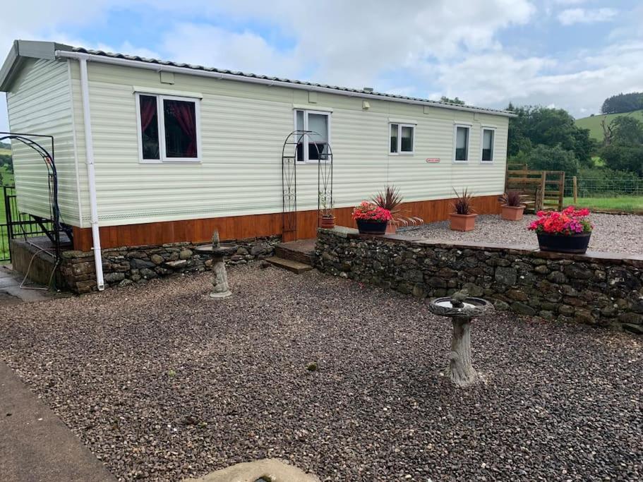 Farm Stay Caravan On Working Farm Dacre  ภายนอก รูปภาพ