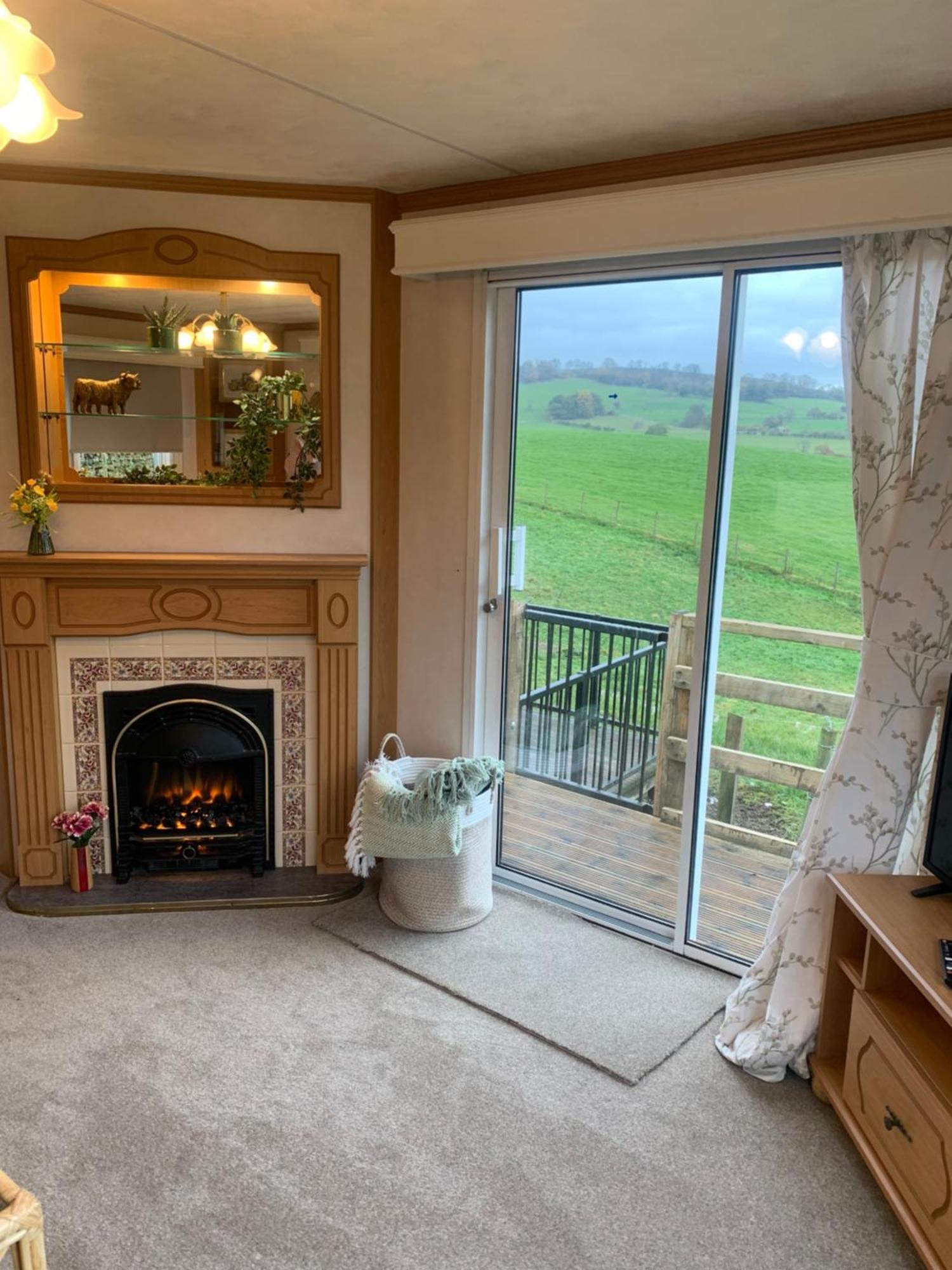 Farm Stay Caravan On Working Farm Dacre  ภายนอก รูปภาพ